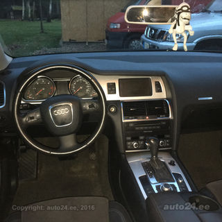 Audi Q7 4.2 V8 240kW