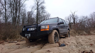 Jeep Grand Cherokee Limited 5.2 V8 156kW
