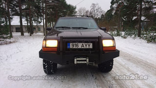 Jeep Grand Cherokee Limited 5.2 V8 156kW