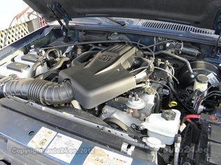 Ford Explorer limited 4.0 soch 4,0 v6 150kW