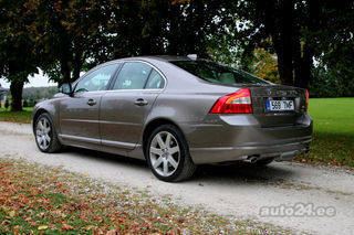 Volvo S80 AWD SUMMUM MY07 4.4 V8 232kW