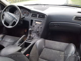 Volvo V70 Estate 2.4 125kW